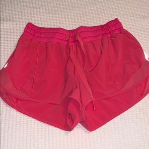 pink lululemon hotty hot shorts